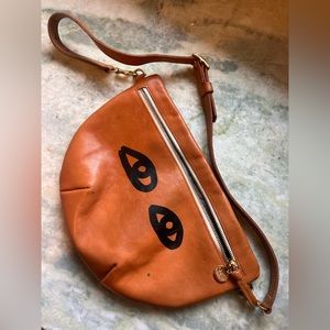 Grande Fanny Clare v eyes